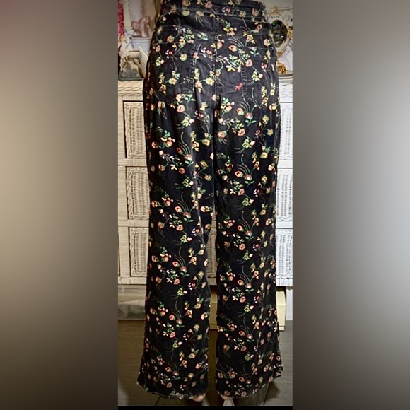 Anthropologie Pants - Anthropologie Pilcro Pants Cotton corduroy flare leg floral print Black size 26